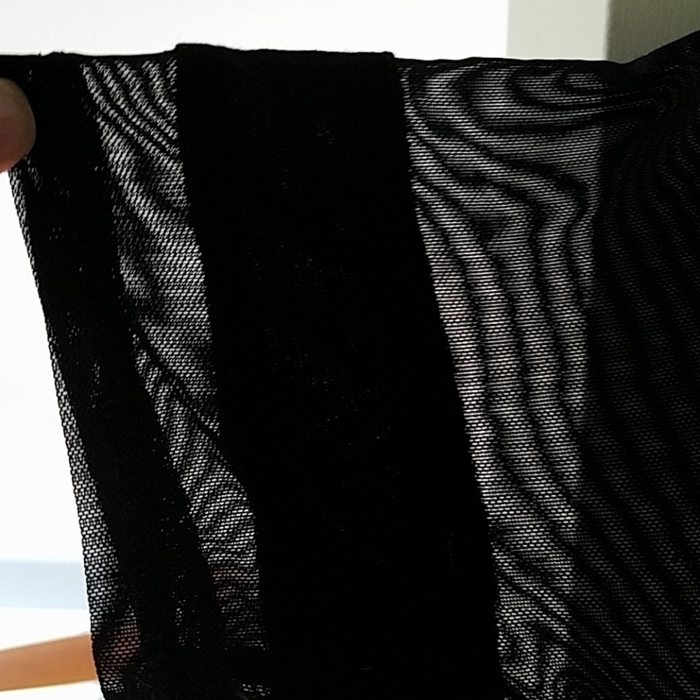 Black top, see thru sleeves, size S/P - Picture 3 of 4